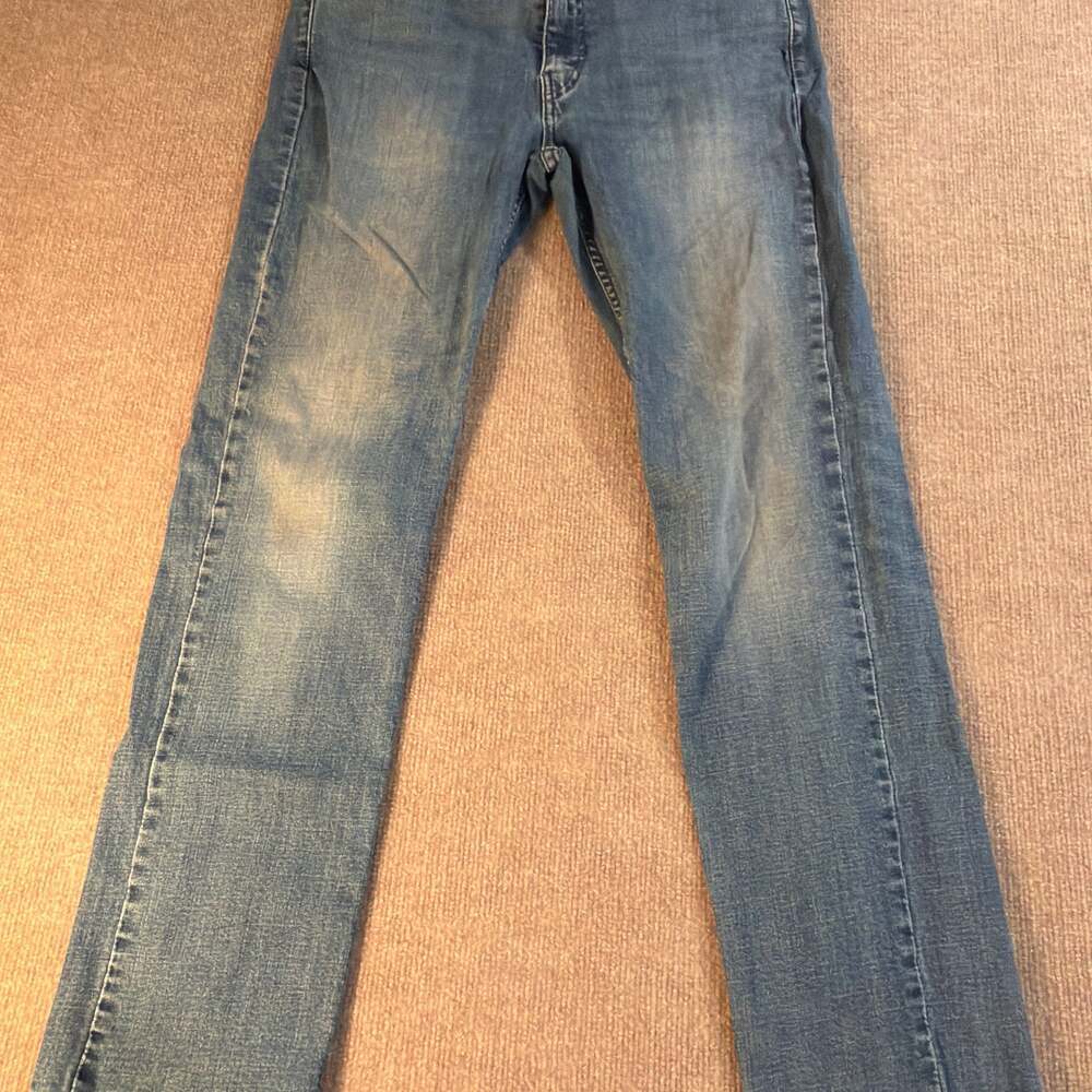 Levi’s 514 Straight Fit Jeans Men’s W34 L34 Medium Wash Classic Denim 0264